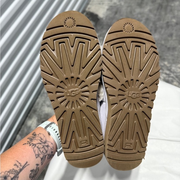 UGG Shearling SLIDE Sz 6 Lilac - Picture 10 of 16